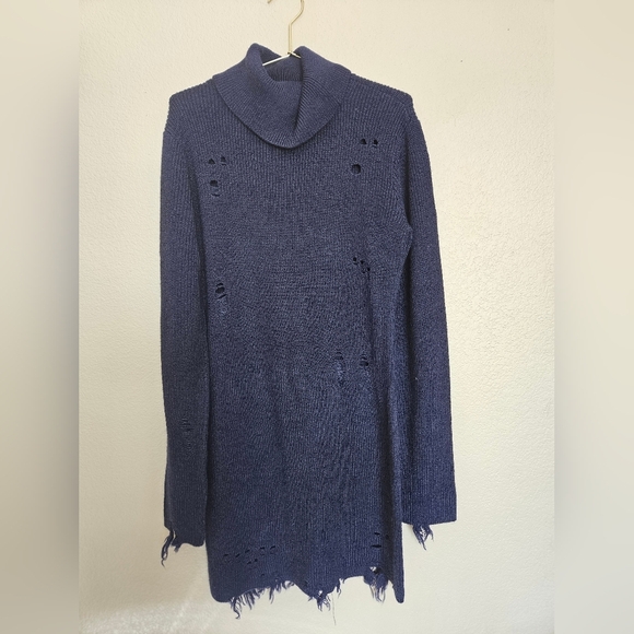 Keeney Dress in BlackLovers and Friends - Picture 4 of 10